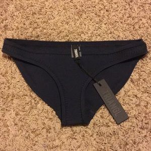 Navy Triangl Swimsuit Bottoms - M